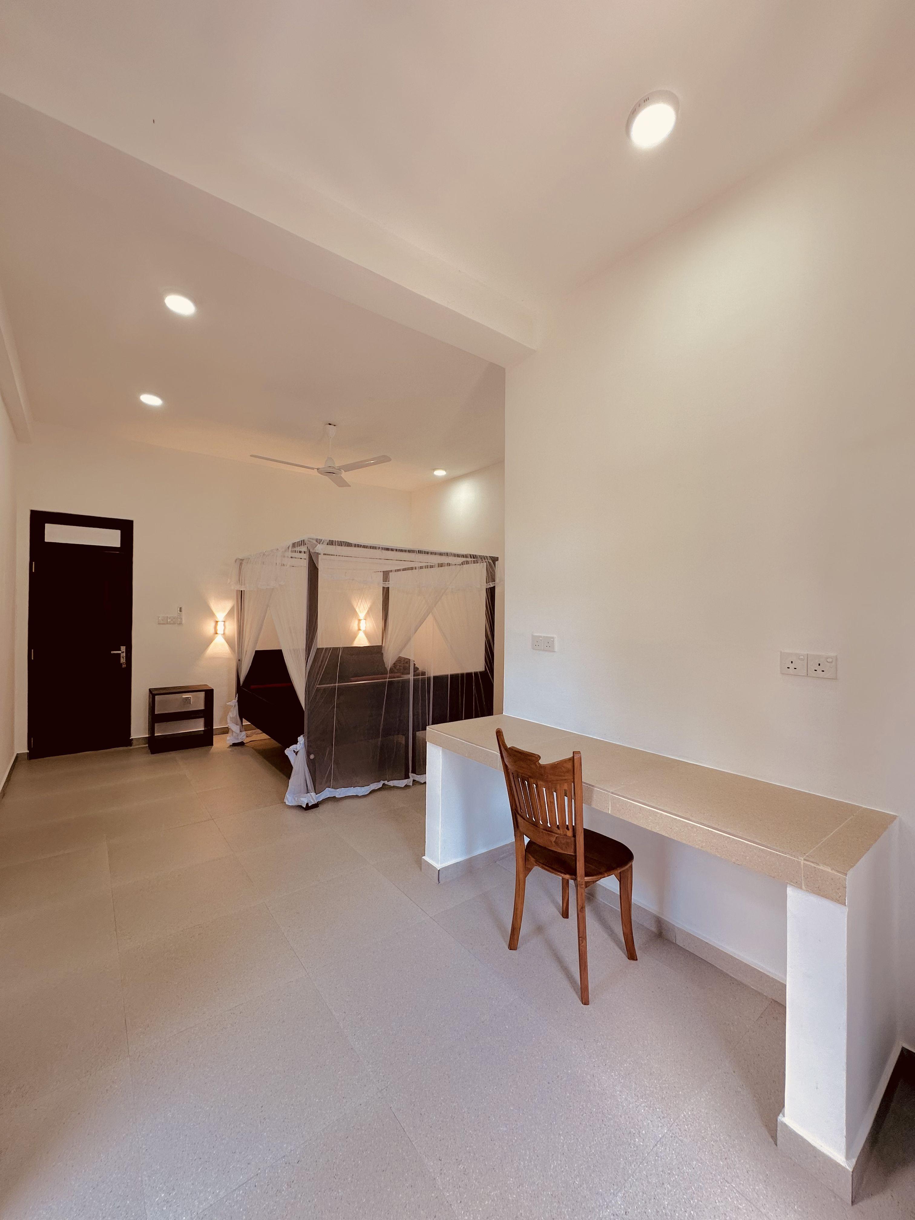 Large double room image 4